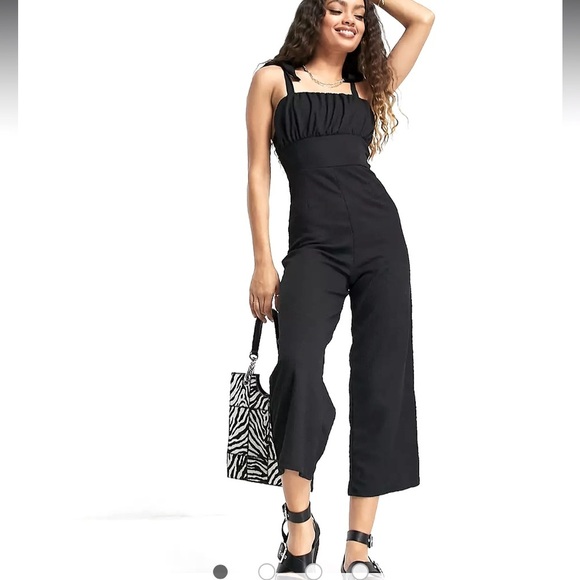 NWT TOPSHOP Tie Strap Textured Pantsuit Romper in Black Size 6 - Picture 3 of 6